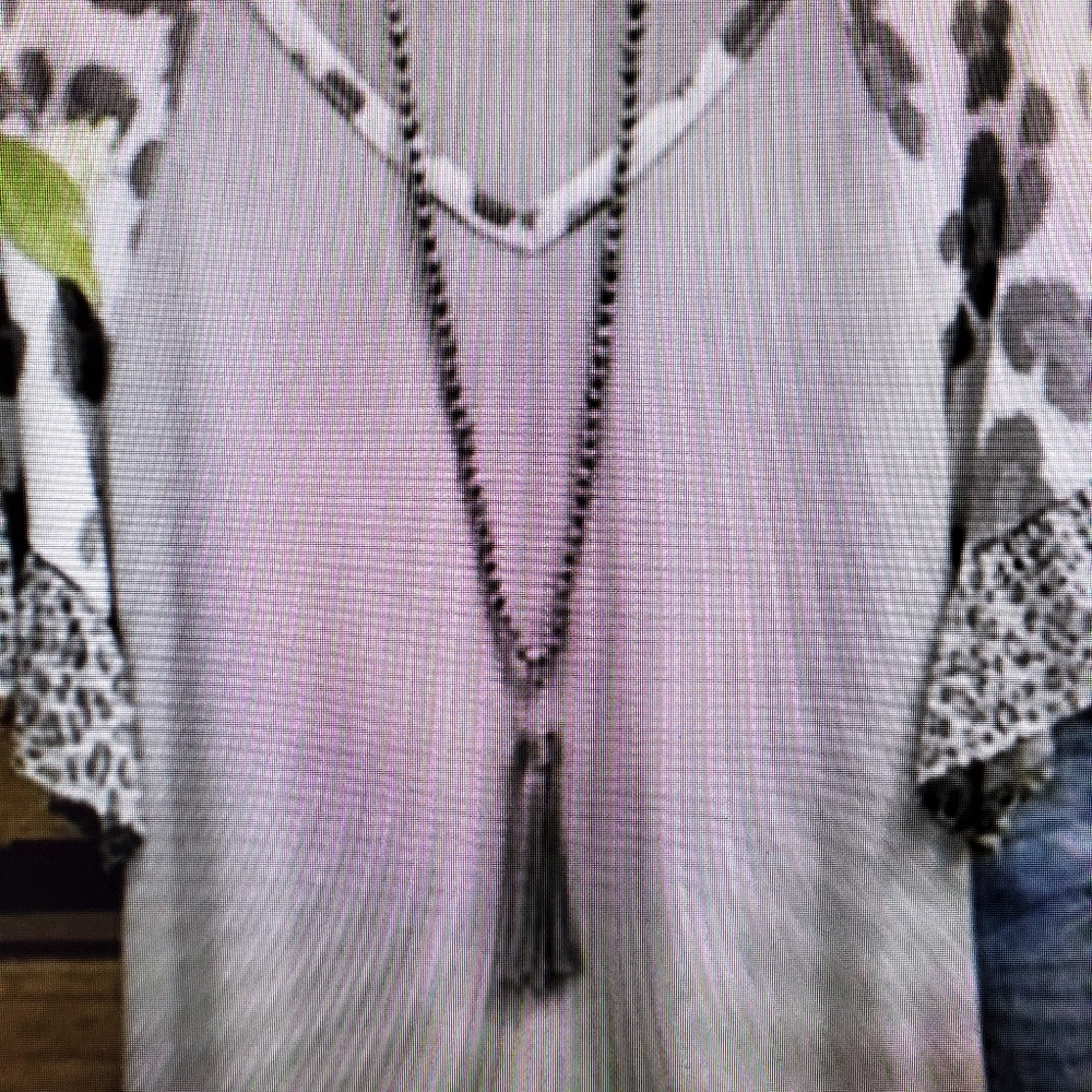 Casual V-neck bell sleeves top in grey